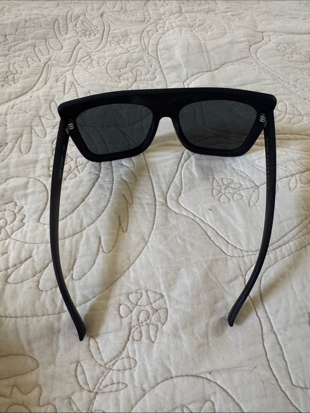 Quay Australia Cafe Racer Matte Black Oversized Square Sunglasses - Picture 4 of 4